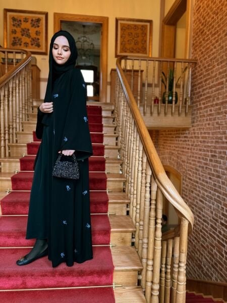 Cemre Abaya