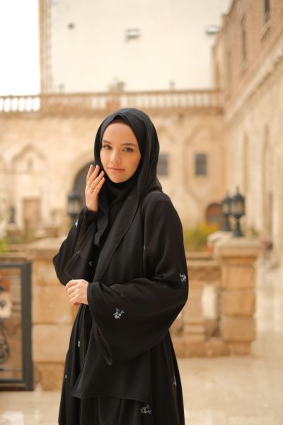 Cemre Abaya
