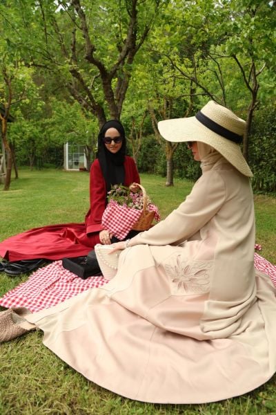 Honey Abaya