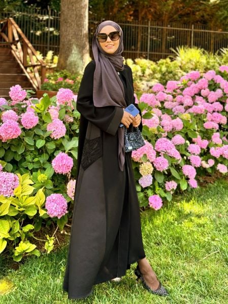 Zehra Abaya