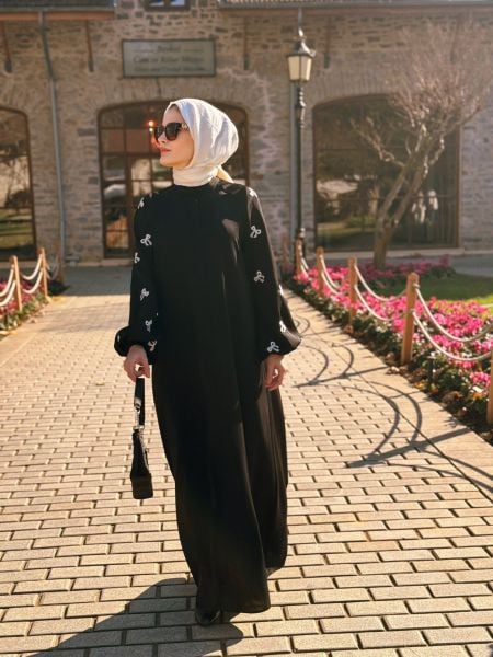 Şeyda Reglan Abaya