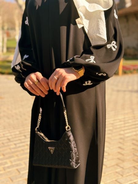 Şeyda Reglan Abaya