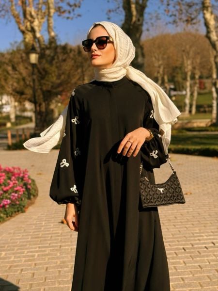 Şeyda Reglan Abaya