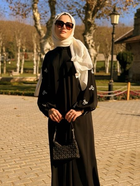 Şeyda Reglan Abaya
