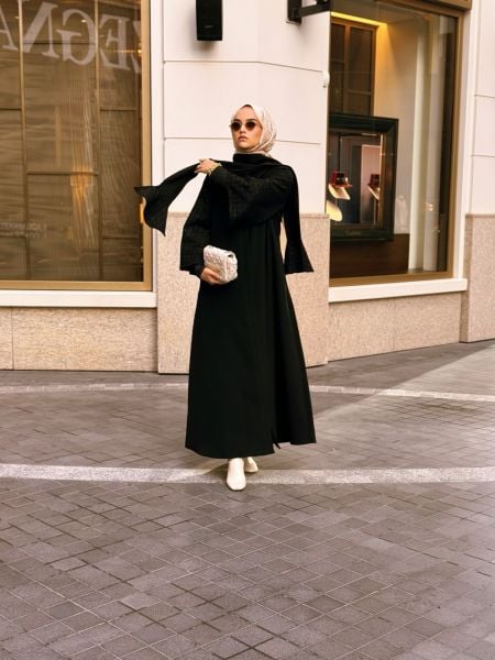 Chanel Manto