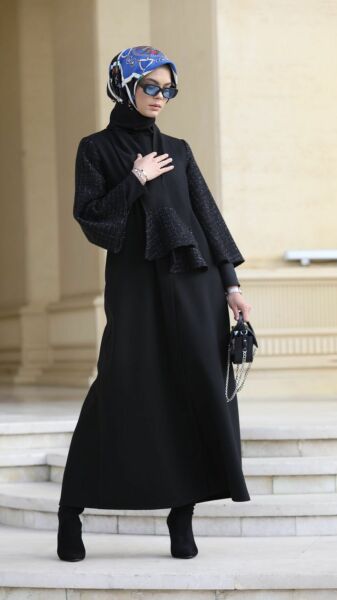 Chanel Manto
