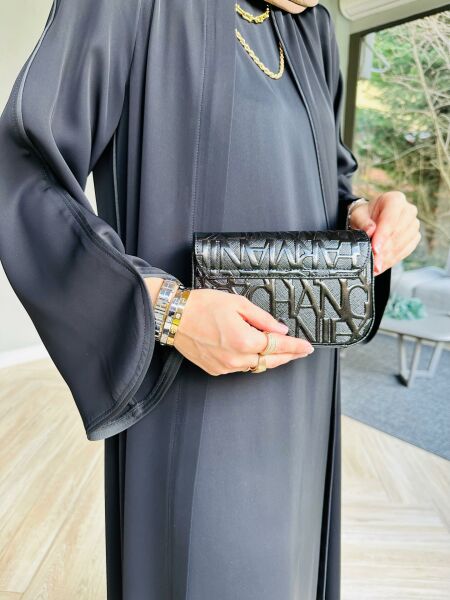Black Piping Ferrace